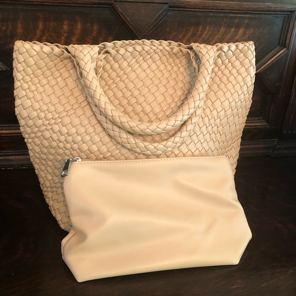 Elegant Tan Woven Purse/Bag & Cosmetic Bag ⚜️